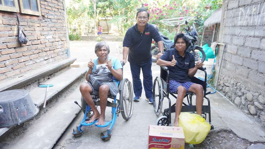 Berbagi Kasih Untuk Saudara Disabiltas RSU Puri Raharja